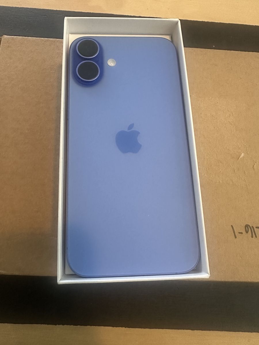 iPhone 16 Plus - Blue 128gb