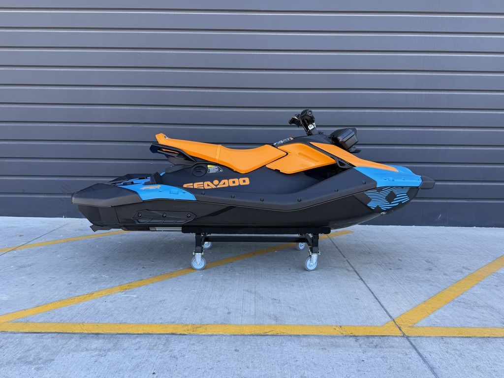 2026 Sea-Doo Spark™Trixx for 3 Rotax® 900 ACE™ - 90 iBR and Audio