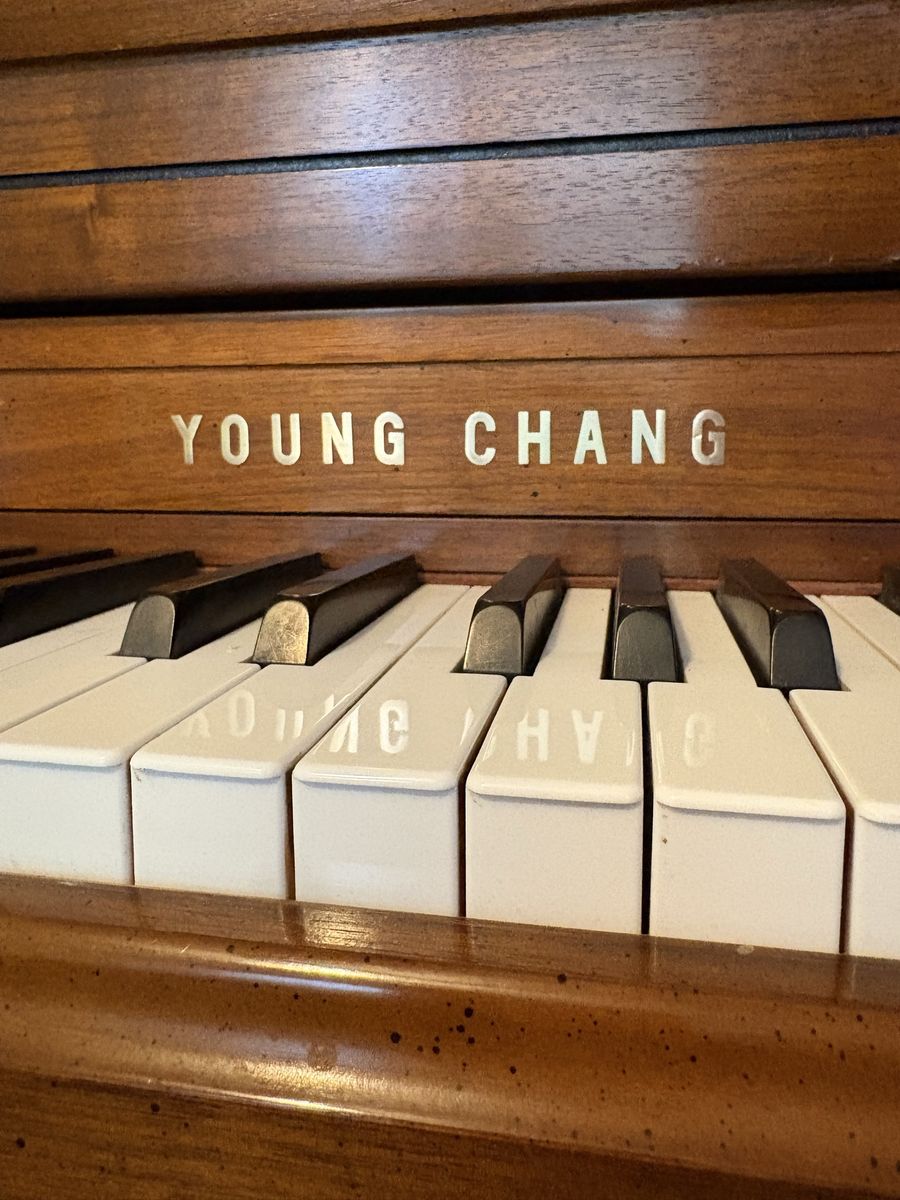 Rare Young Chang Studio Upright Console