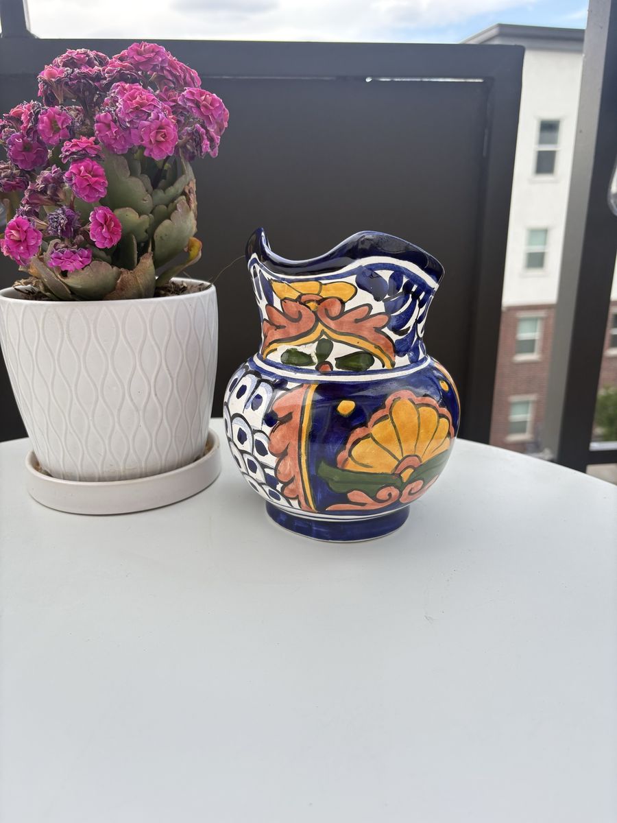 Main image 3