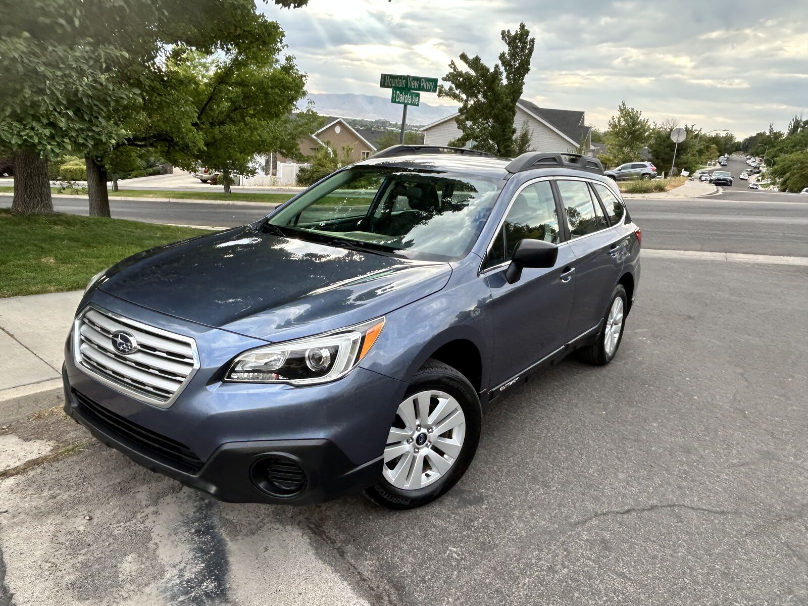 2017 SUBARU OUTBACK 2.5i