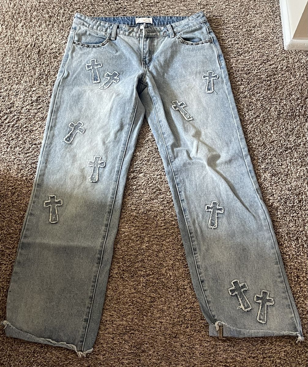 Austin Landing Mid Rise Straight Leg Cross Studded