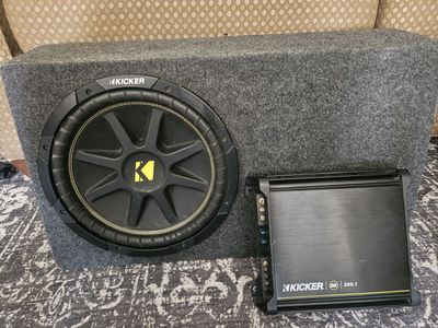 12" Kicker Subwoofer with Amp