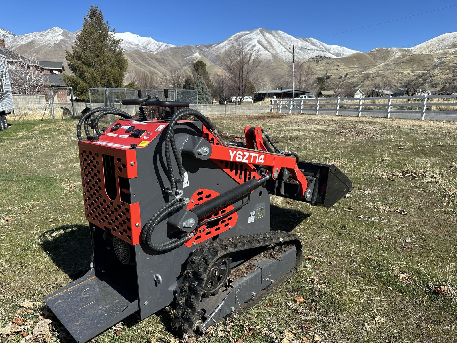 New mini skid steer