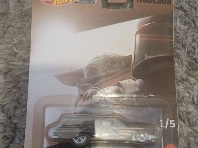 HW STARWARS MANDALORIAN
