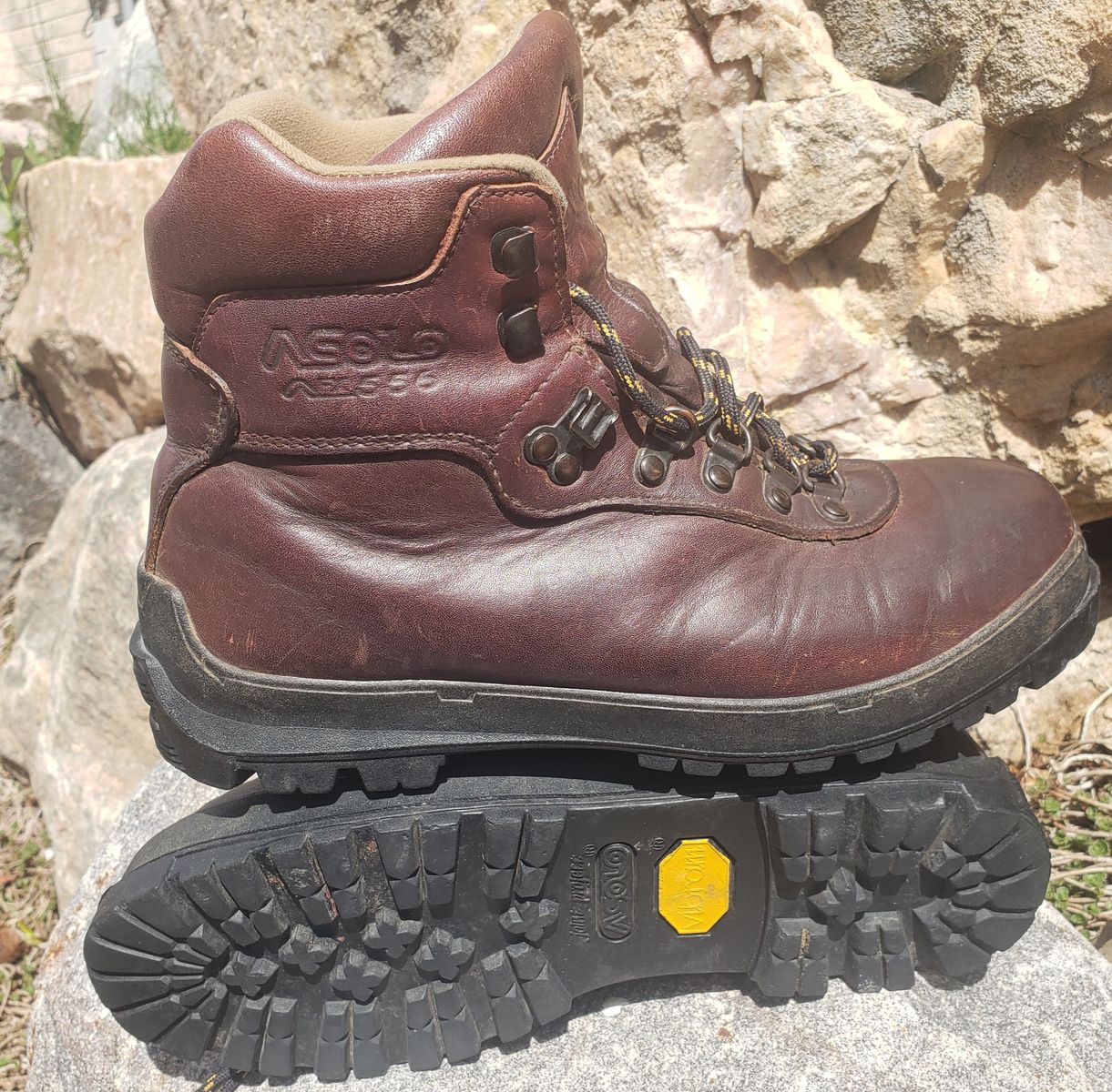 ASOLO Womens leather size 8 Hiking boots $30