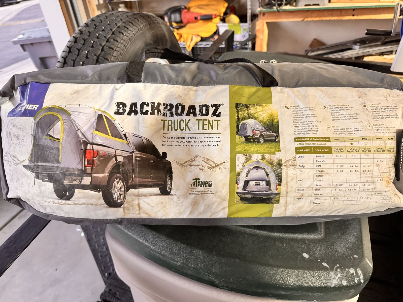 Truck bed tent