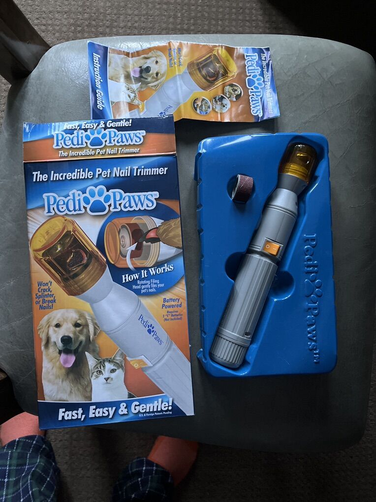 Like New Peti Paws Nail Trimmer