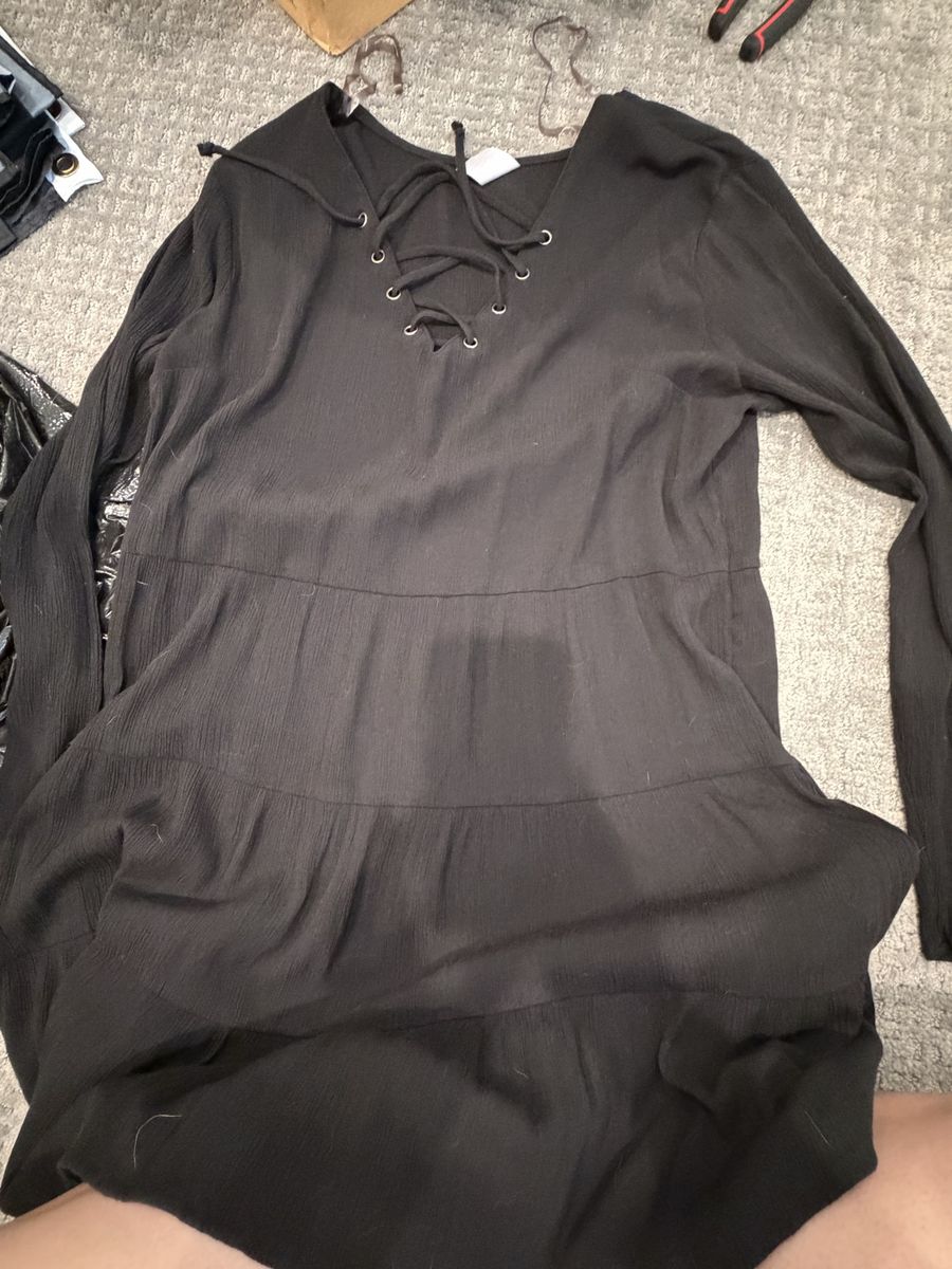 Black Lace-Up V-Neck Long Sleeve Tiered Dress - Size Large