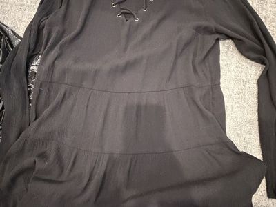 Black Lace-Up V-Neck Long Sleeve Tiered Dress - Size Large