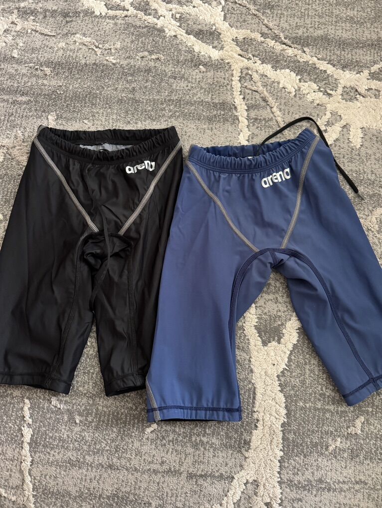 Arena Boy's Tech Suit Size 24