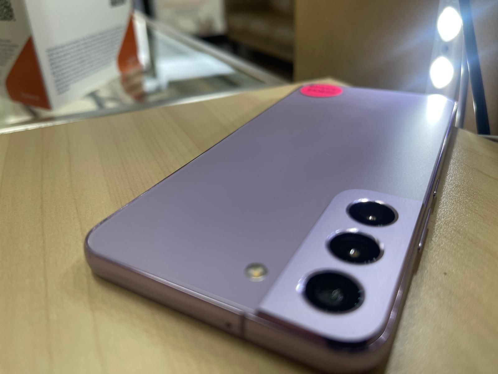 Samsung Galaxy S22 5G- 128GB - Unlocked