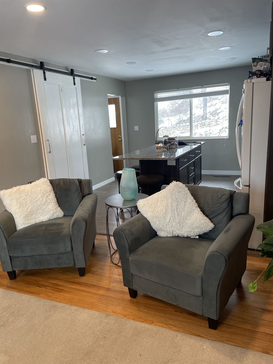 Main image 12