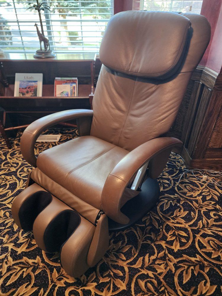 Massage chair
$150