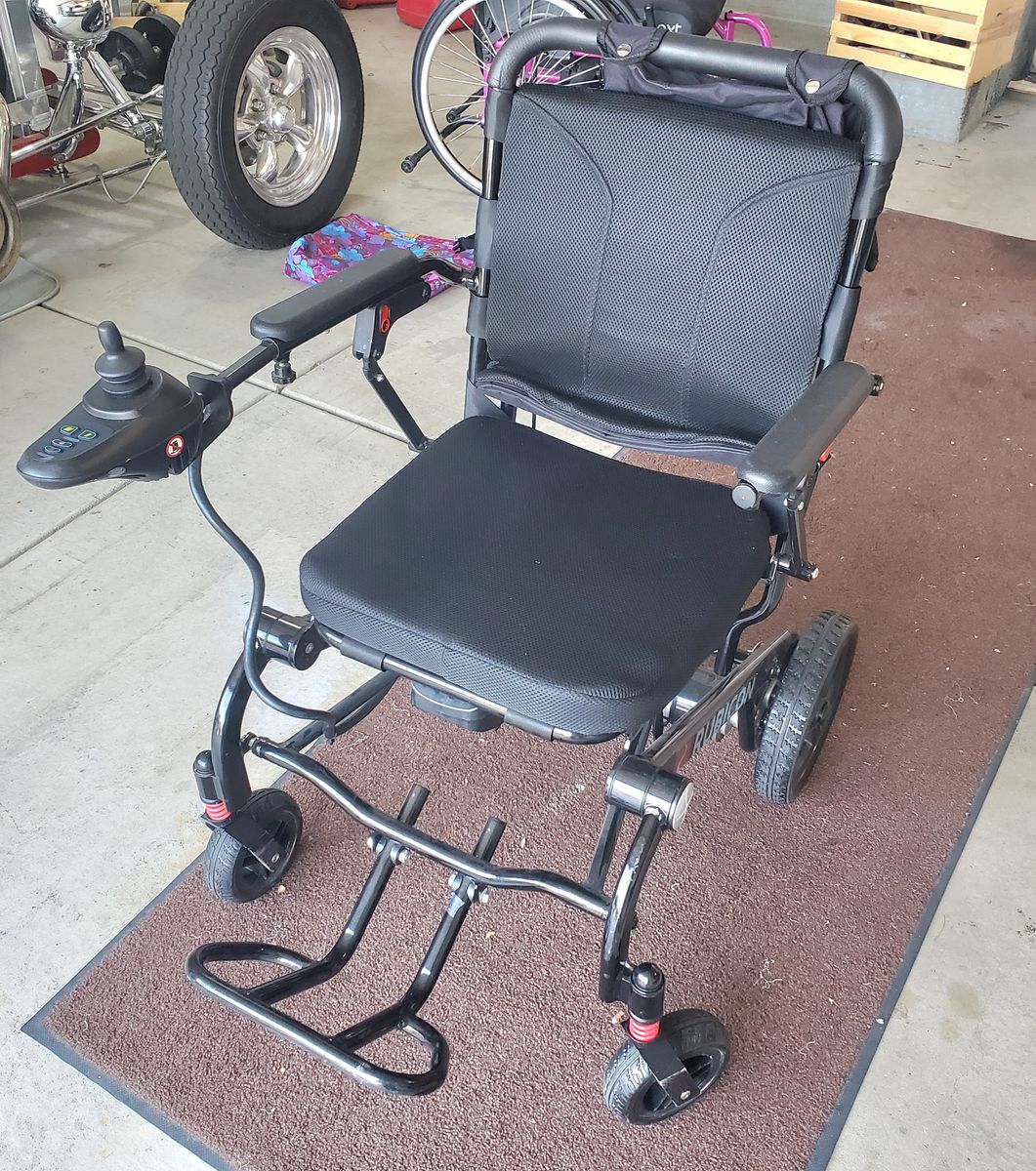 Electric wheelchair