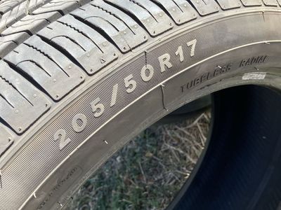 205/50 R17