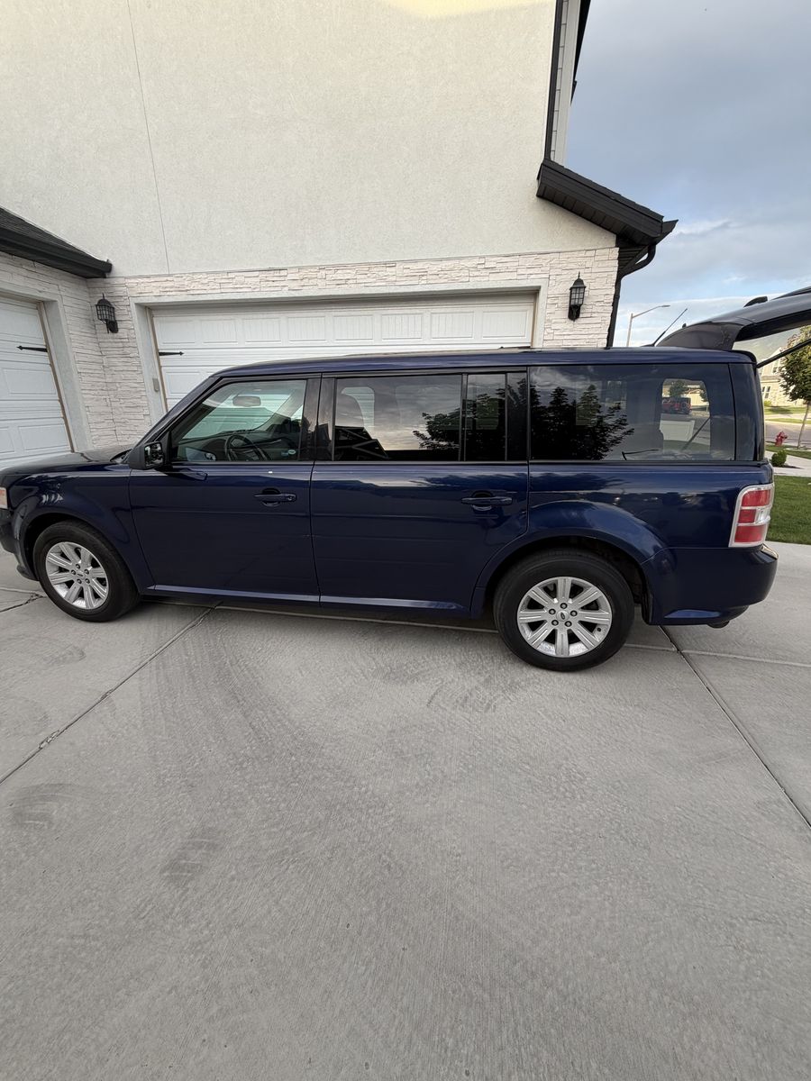 2011 Ford Flex SE