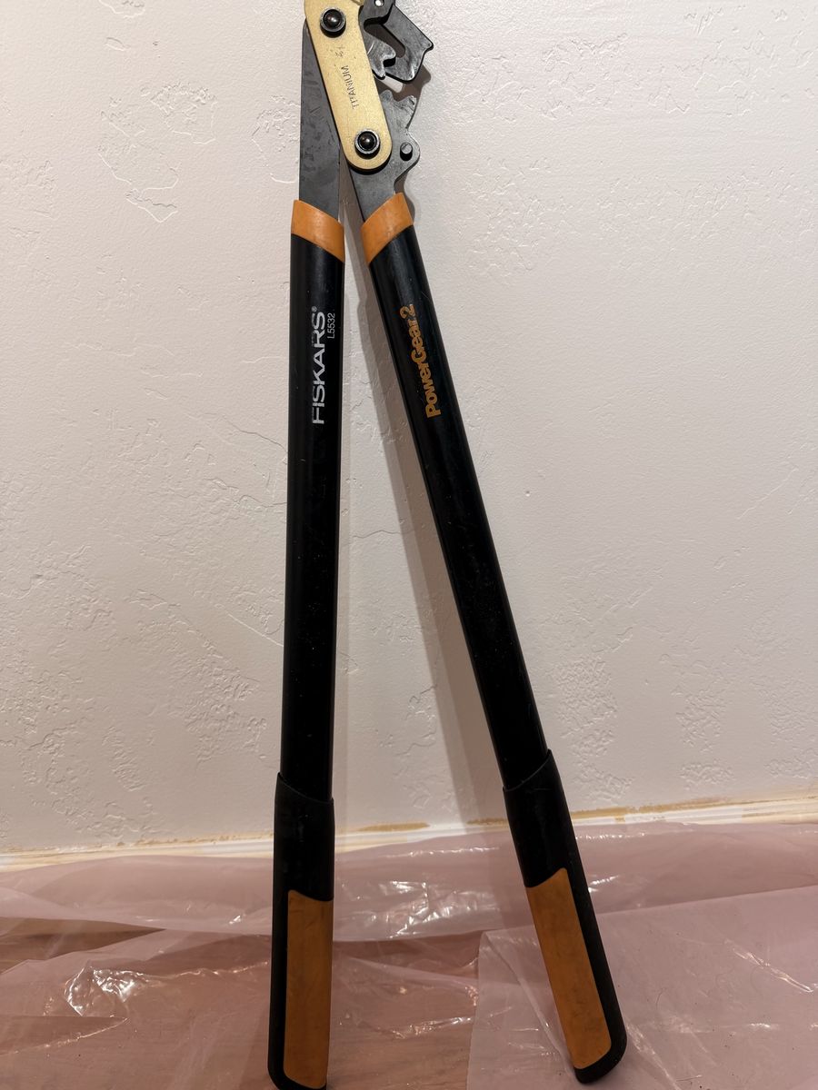 Fiskars PowerGear2 L5532 Titanium Loppers Pruning Shears