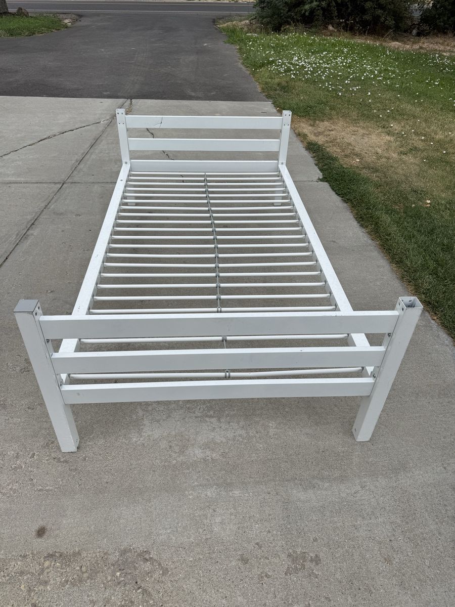 White Metal Twin Bed Frame