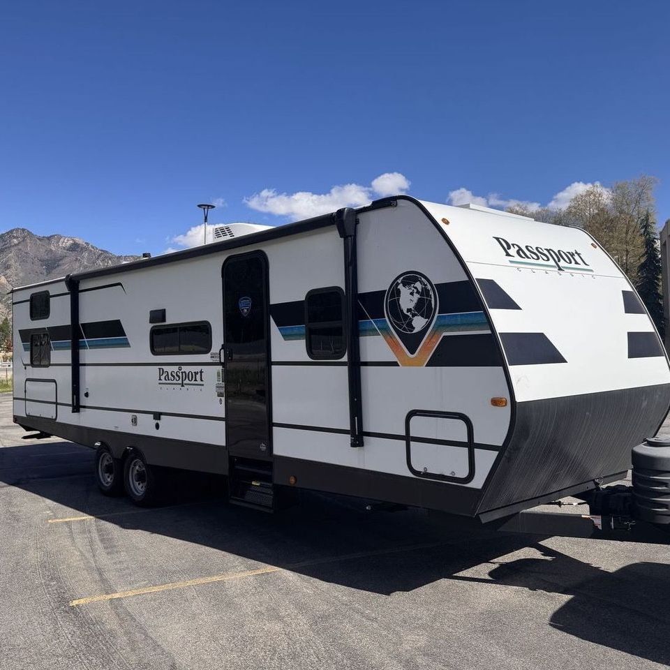2025- Keystone Passport 33’ Travel Trailer (Trailer has never been camping)