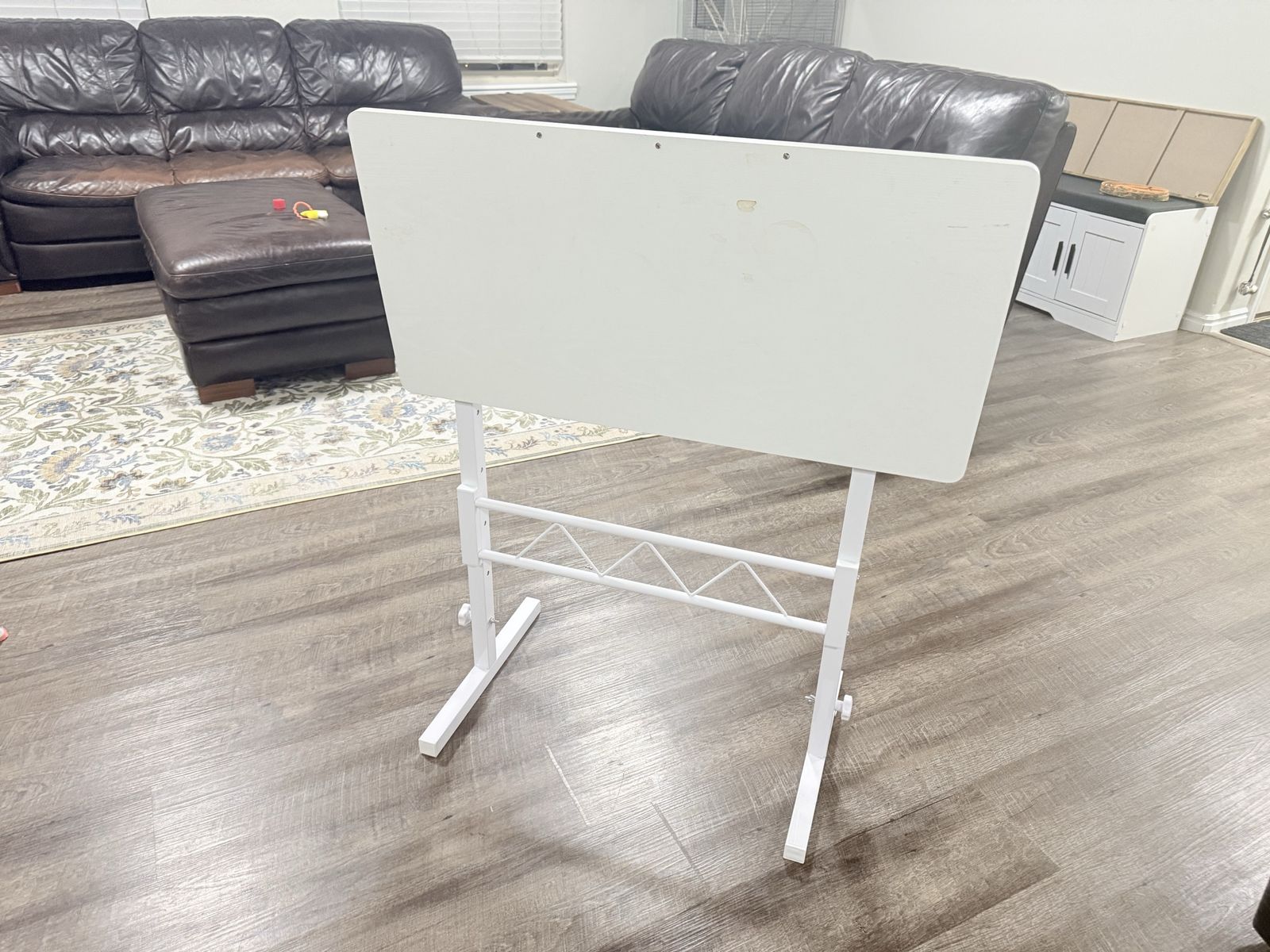 Standing portable desk