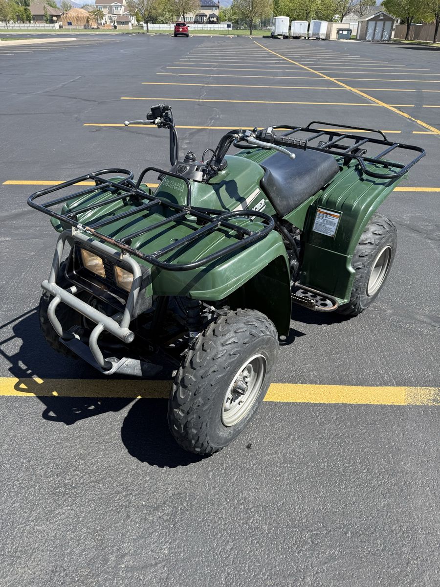 2000 Yamaha Bear Tracker 250