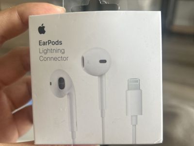EarPods Lightning Connector
