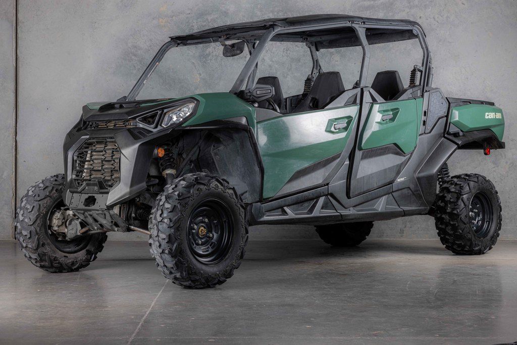 2022 Can-Am® Commander MAX DPS