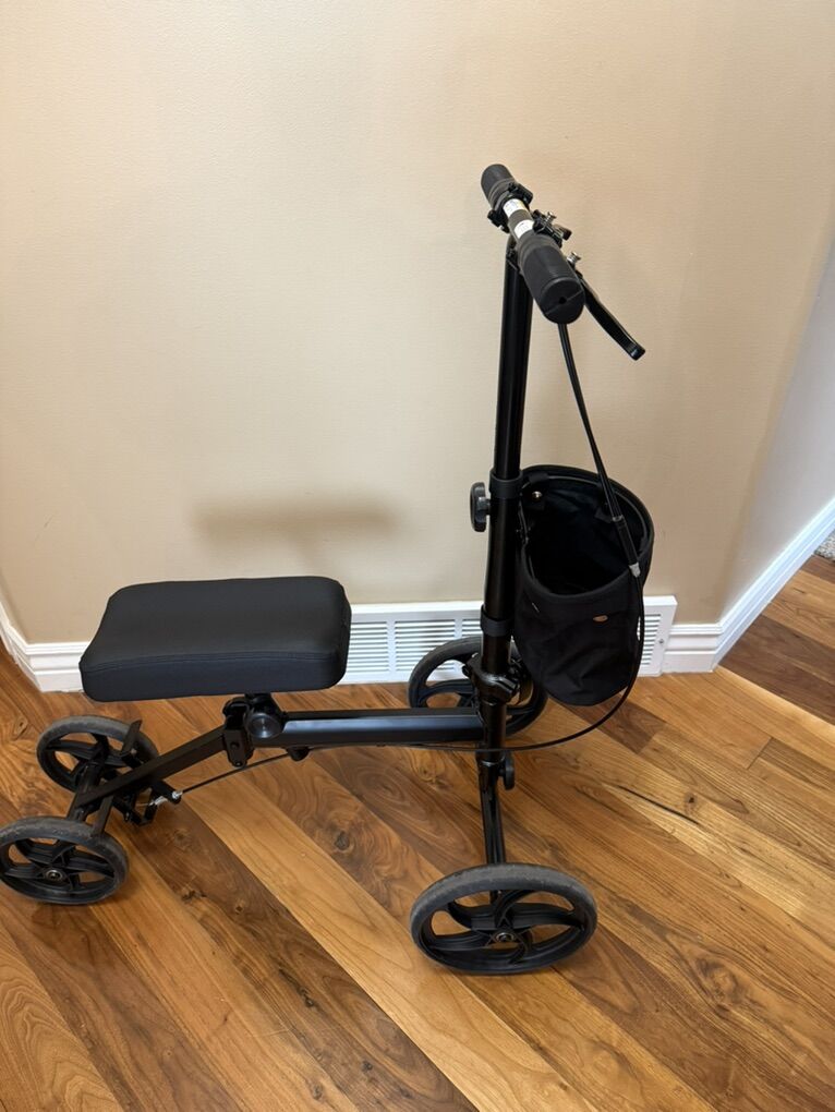 Knee Scooter w/ Basket - Foldable like New