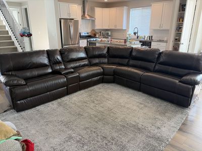 6 Piece Bassett Furniture Leather Sectional