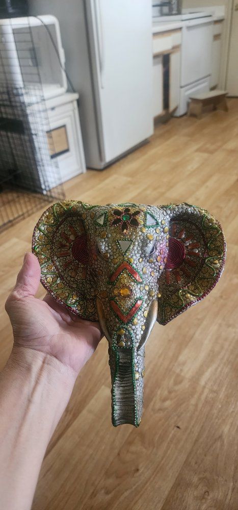 wall elephant head