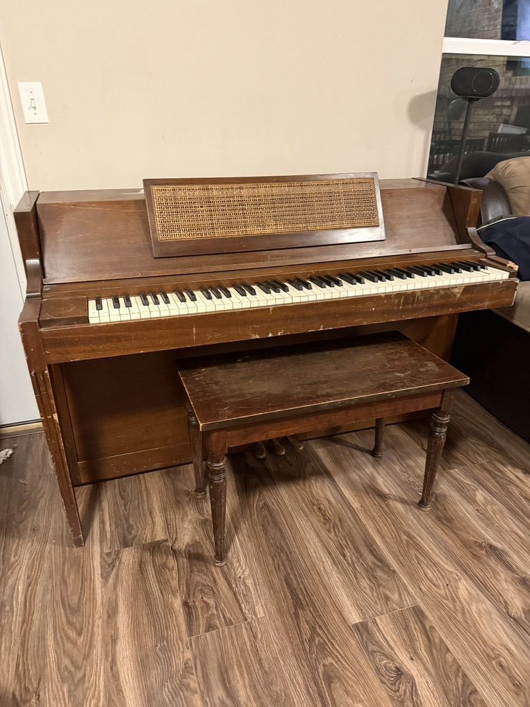 Free Piano
