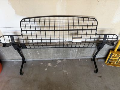 Subaru Outback Compartment Seperator