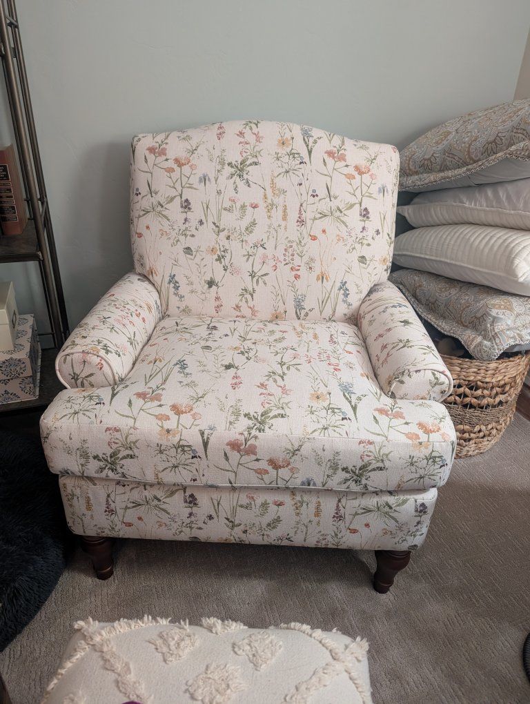 Adorable Chair