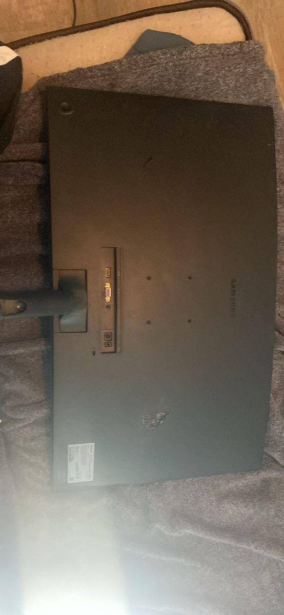 32 inch Samsung monitor