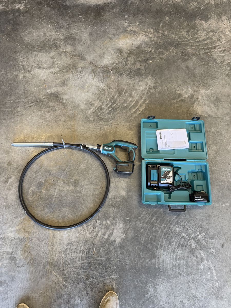 New cordless Makita Concrete Vibrator