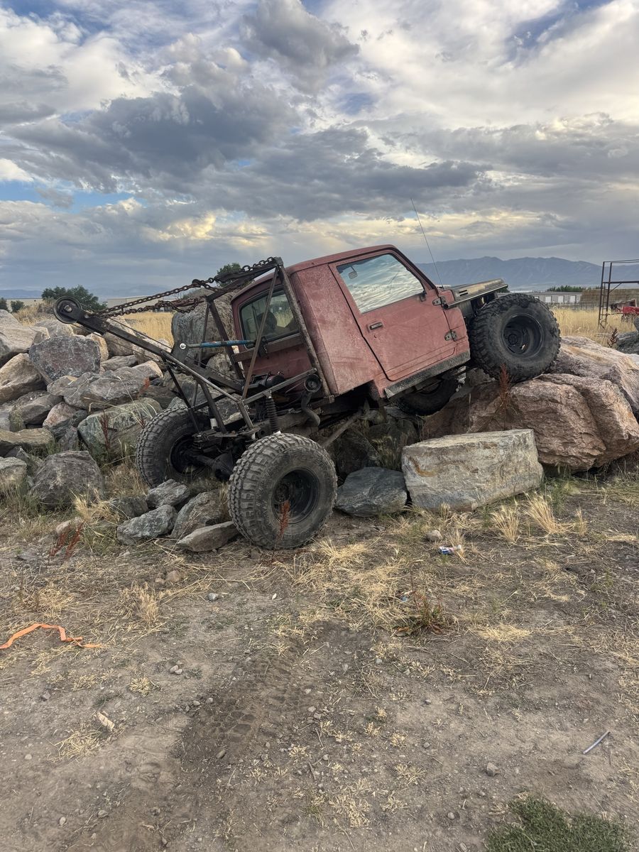 I rescue things in tight spots