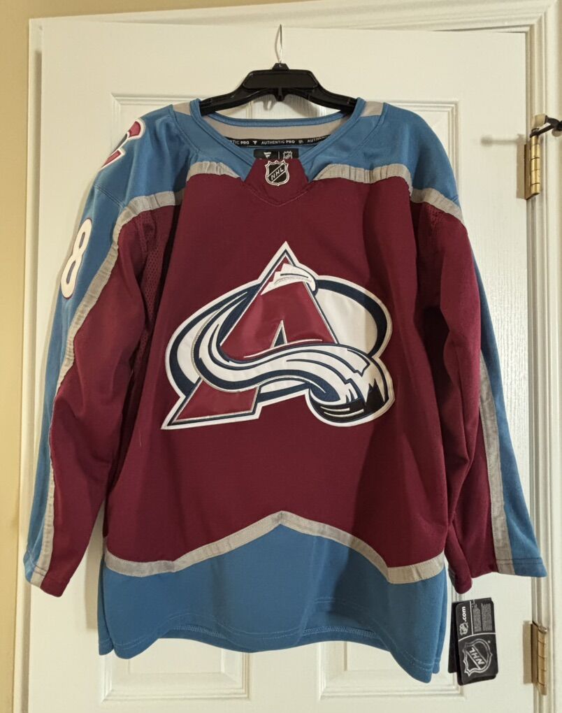 Martin Necas Colorado Avalanche Hockey Jersey