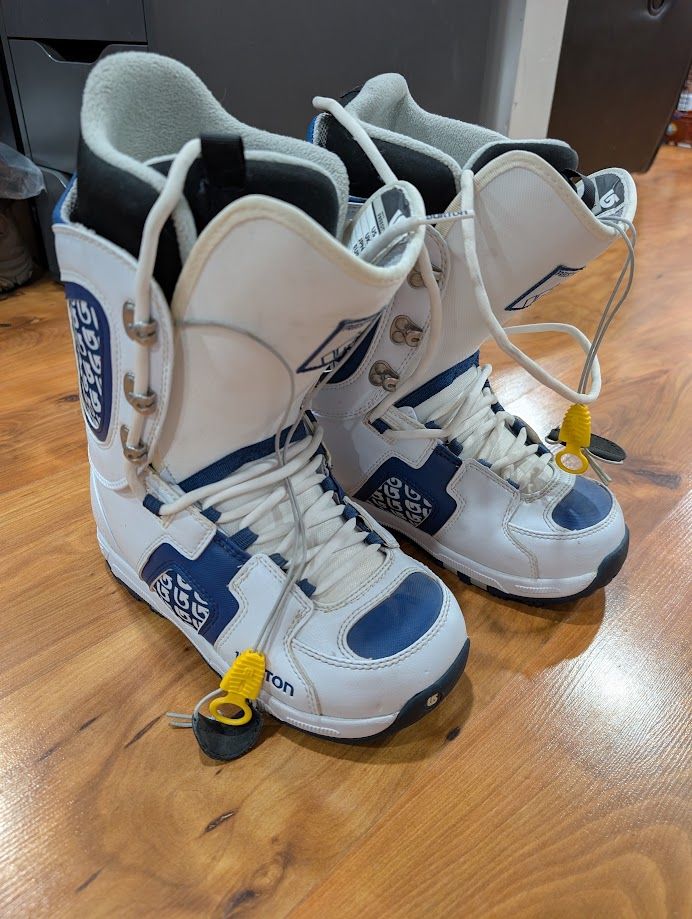 Burton Snowboarding Boots-Men's or Women's-Size 7