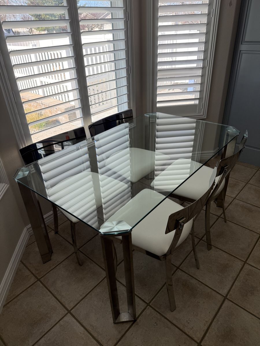 Glass Kitchen Table & 4 Chairs