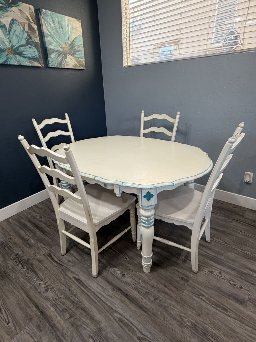 Shabby Chic Distressed White & Teal Dining Table with 6 chairs
