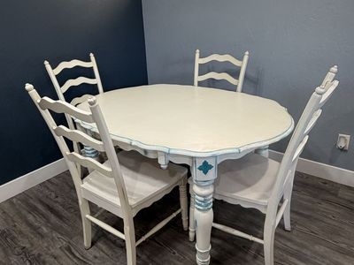 Shabby Chic Distressed White & Teal Dining Table with 6 chairs