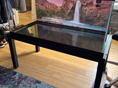 40 gallon Reptile Tank with Screen Top and Stand