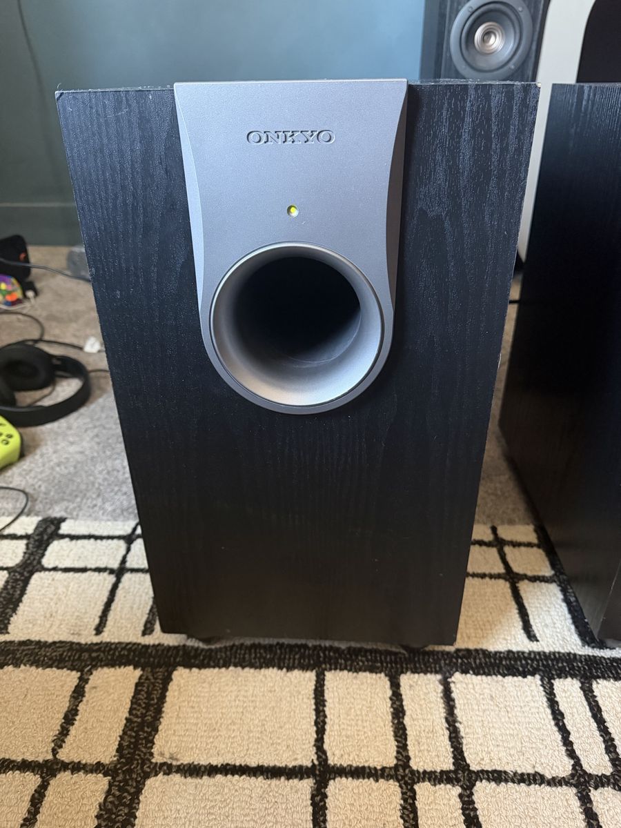 Onkyo Powered Subwoofer SKW-550