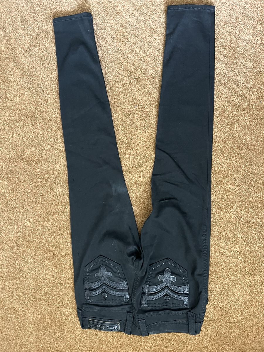 Main image 3