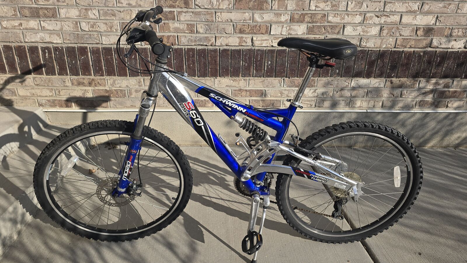 Ready-To-Ride Schwinn S60 Mountain Bike
