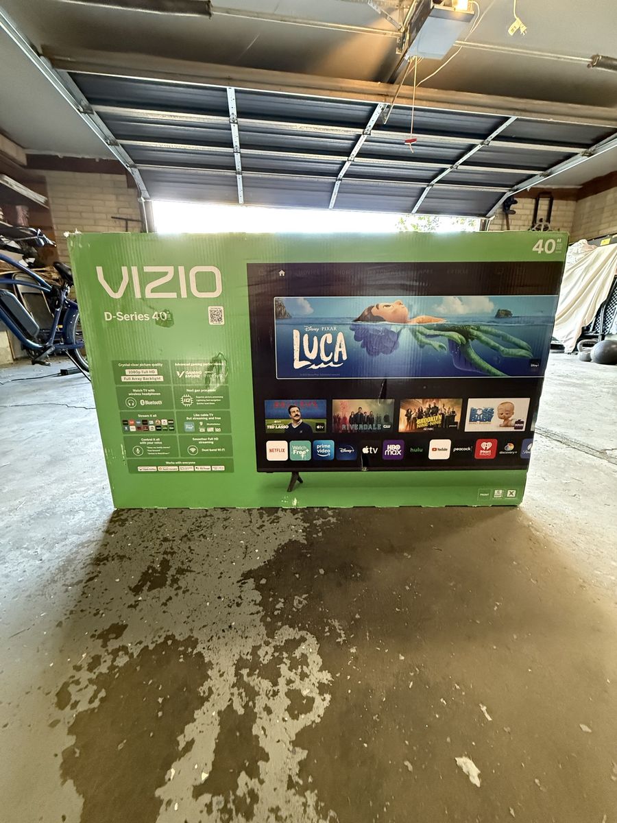 VIZIO 40” Smart TV