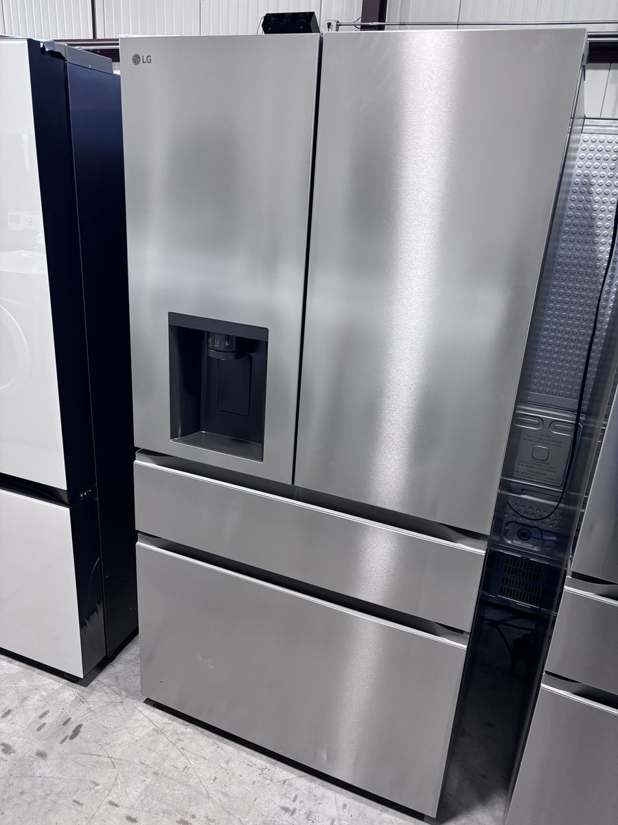 New LG 29cu.ft Refrigerator W/Mid Convert Drawer