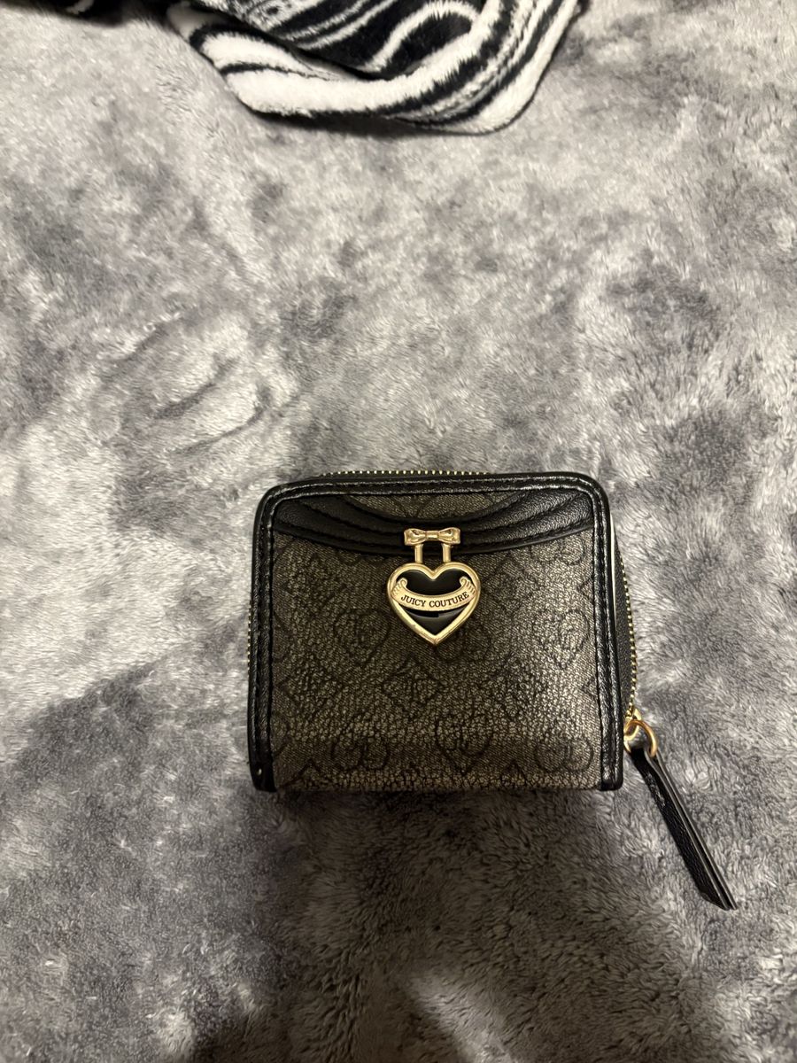 Juicy Couture Black & Gold Monogram Heart Charm Zip-Around Wallet Small Bifold