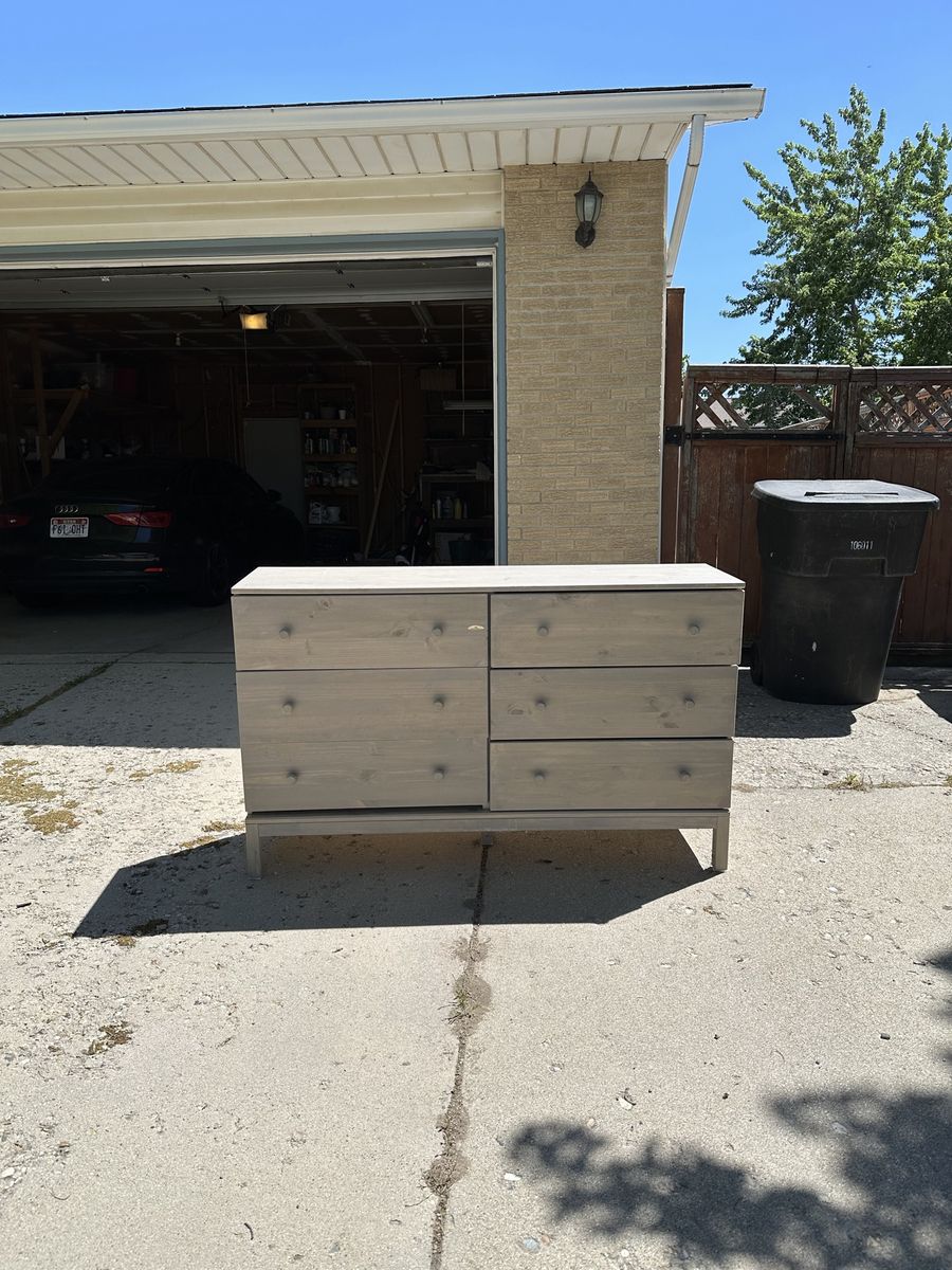 Free Dresser